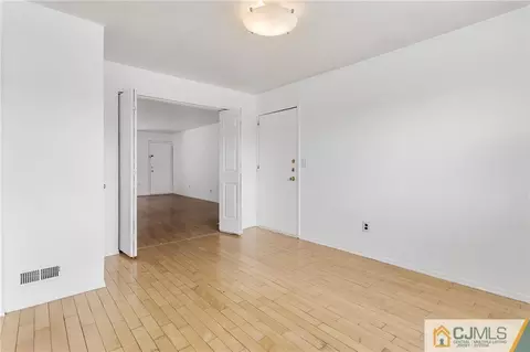1935 Raspberry Ct, Edison, NJ 08817 photo 8