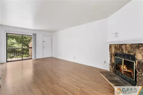 1935 Raspberry Ct, Edison, NJ 08817 photo 3