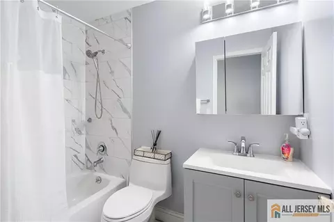 121 Redpine Loop, Old Bridge, NJ 08857 photo 15