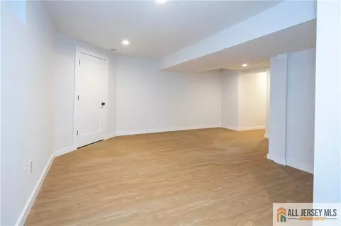 704 Cook Ave, Middlesex, NJ 08846 photo 25