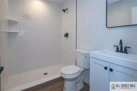 704 Cook Ave, Middlesex, NJ 08846 photo 11