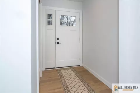 704 Cook Ave, Middlesex, NJ 08846 photo 9