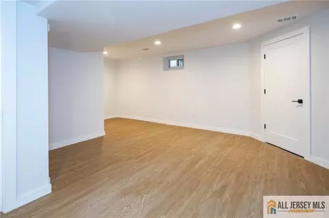 704 Cook Ave, Middlesex, NJ 08846 photo 24