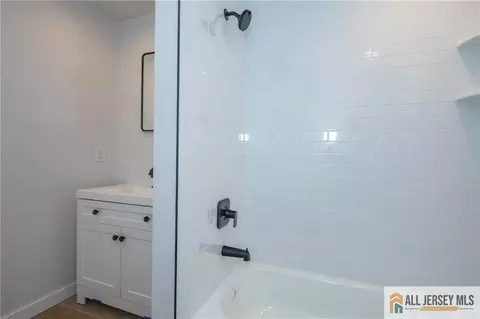 704 Cook Ave, Middlesex, NJ 08846 photo 17