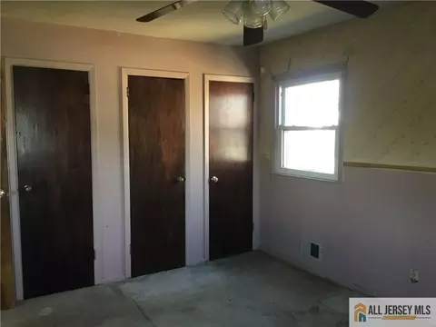 3 Laythan Rd, Edison, NJ 08817 photo 6