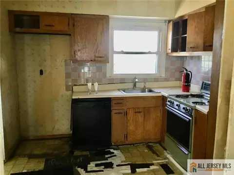 3 Laythan Rd, Edison, NJ 08817 photo 9