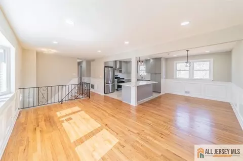 162 Barbara Pl, Middlesex, NJ 08846 photo 9