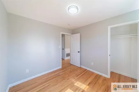 162 Barbara Pl, Middlesex, NJ 08846 photo 22