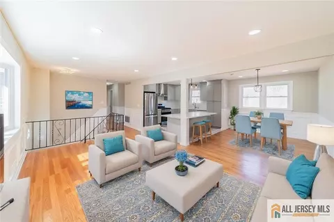 162 Barbara Pl, Middlesex, NJ 08846 photo 6
