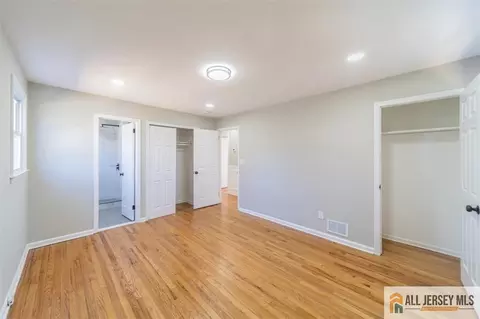 162 Barbara Pl, Middlesex, NJ 08846 photo 14
