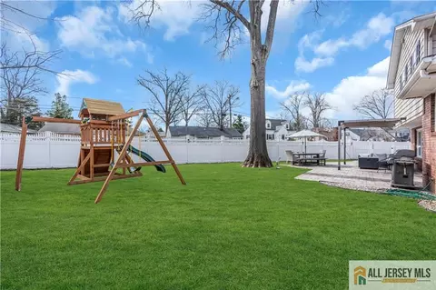 110 Oak Dr, Middlesex, NJ 08846 photo 42