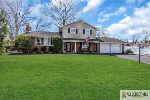 110 Oak Dr, Middlesex, NJ 08846 photo 49