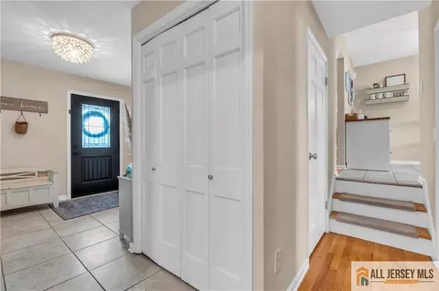 110 Oak Dr, Middlesex, NJ 08846 photo 24