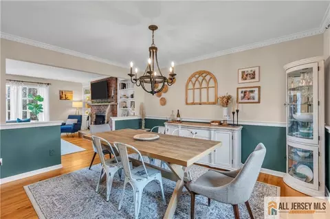 110 Oak Dr, Middlesex, NJ 08846 photo 9