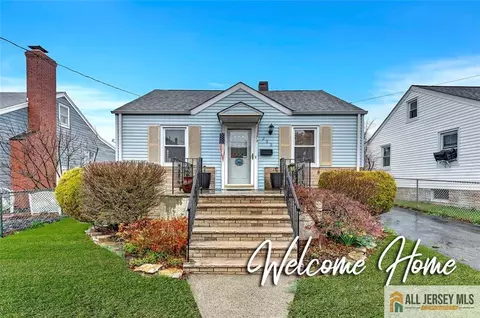 200 Sherry St, Woodbridge, NJ 07095