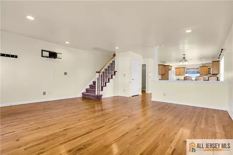 202 Runyon Ave #2, Middlesex, NJ 08846 photo 6