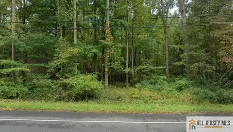 86 Union Valley Rd, Monroe, NJ 08831