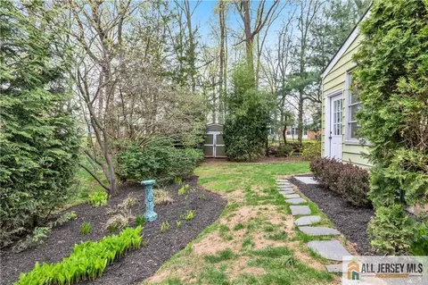 Exterior - 19 Claudia St, Iselin, NJ 08830 photo 7 of 11