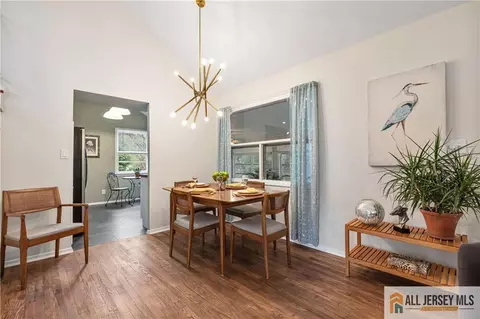 Dining - 19 Claudia St, Iselin, NJ 08830 photo 1 of 2