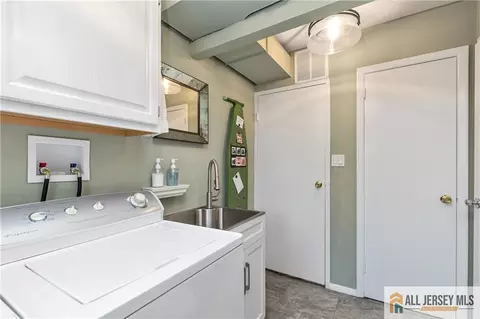 Other - 19 Claudia St, Iselin, NJ 08830 photo 15 of 17