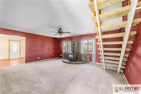 8 Farmbrook Dr, Old Bridge, NJ 08857 photo 5