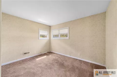 8 Farmbrook Dr, Old Bridge, NJ 08857 photo 19