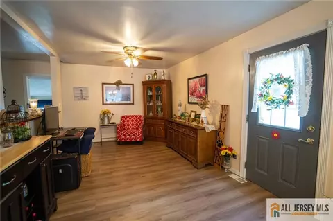 7 Cornell Rd, Parlin, NJ 08859 photo 8