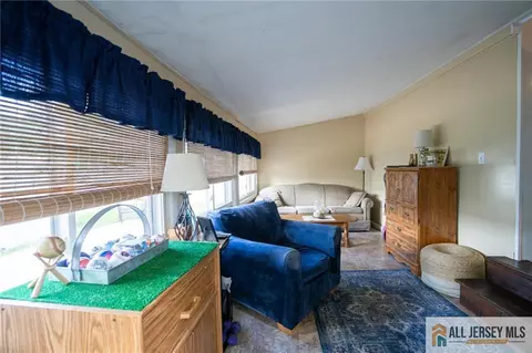 7 Cornell Rd, Parlin, NJ 08859 photo 15