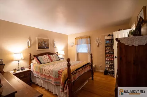 7 Cornell Rd, Parlin, NJ 08859 photo 17