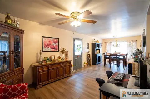 7 Cornell Rd, Parlin, NJ 08859 photo 11