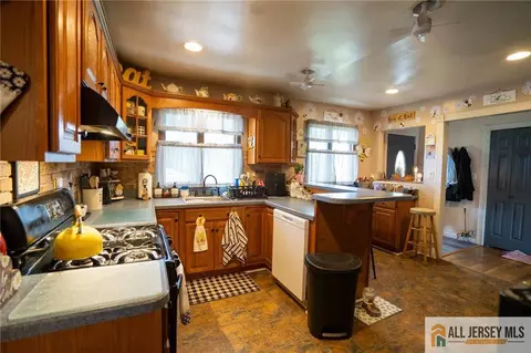 7 Cornell Rd, Parlin, NJ 08859 photo 6