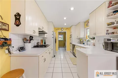 Kitchen - 14 Devon Rd, Edison, NJ 08820 photo 1 of 4