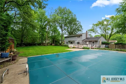 Exterior - 14 Devon Rd, Edison, NJ 08820 photo 9 of 15