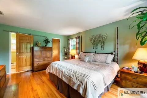Bedroom - 14 Devon Rd, Edison, NJ 08820 photo 3 of 6