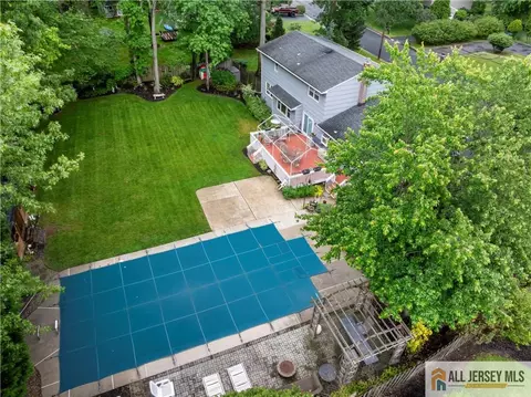 Exterior - 14 Devon Rd, Edison, NJ 08820 photo 14 of 15