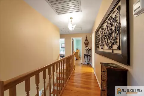 Entry Way - 14 Devon Rd, Edison, NJ 08820 photo 5 of 6