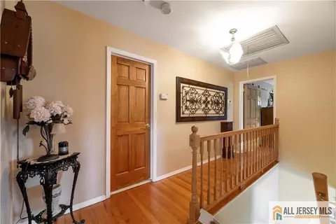 Entry Way - 14 Devon Rd, Edison, NJ 08820 photo 6 of 6