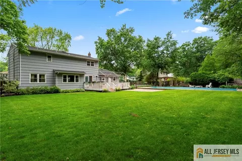 Exterior - 14 Devon Rd, Edison, NJ 08820 photo 10 of 15