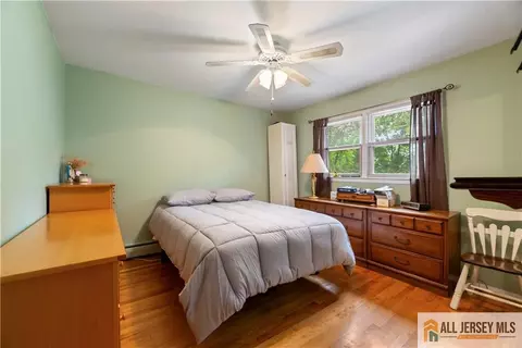 Bedroom - 14 Devon Rd, Edison, NJ 08820 photo 4 of 6
