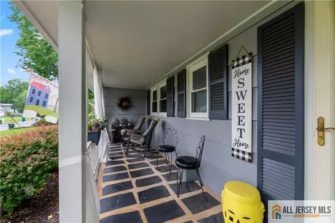 Exterior - 14 Devon Rd, Edison, NJ 08820 photo 6 of 15