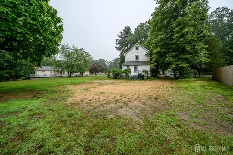 45 Lake Ave, Helmetta, NJ 08828 photo 23