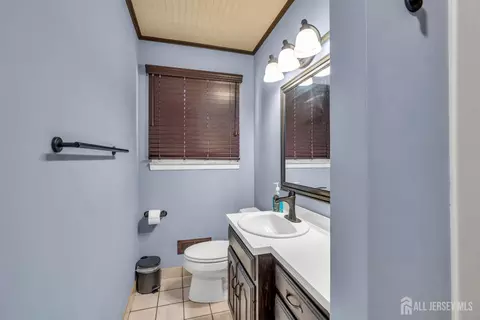 Entry Way - 27 Brookside Rd, Edison, NJ 08817 photo 1 of 2
