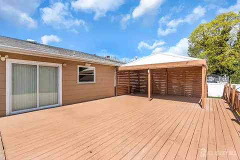 Exterior - 27 Brookside Rd, Edison, NJ 08817 photo 2 of 11