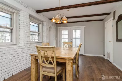 Dining - 23 Colfax Rd, Edison, NJ 08817 photo 2 of 2