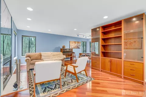 47 Park Gate Dr, Edison, NJ 08820 photo 11