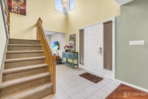 47 Park Gate Dr, Edison, NJ 08820 photo 5