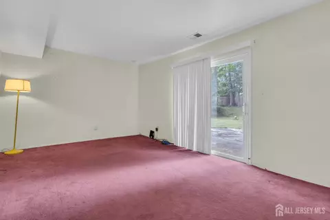 22 Colonial Dr, Matawan, NJ 07747 photo 3