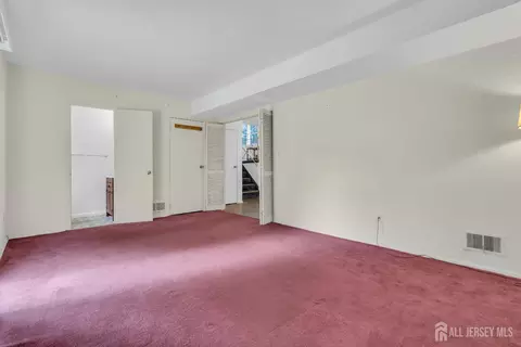 22 Colonial Dr, Matawan, NJ 07747 photo 4