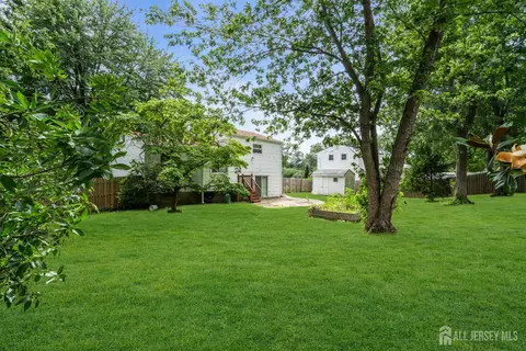 22 Colonial Dr, Matawan, NJ 07747 photo 21