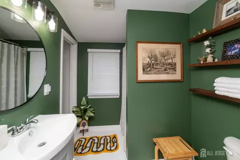 Bath - 23 Viola Ave, Leonardo, NJ 07737 photo 2 of 2